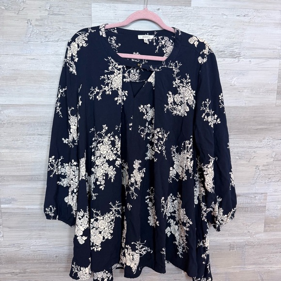 JODIFL Tops - JODIFL Navy Floral Print Keyhole Long Sleeve Blouse - Size Small